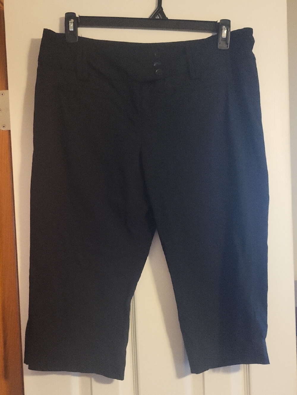 Joe Benbasset Black Dress Capri Pants